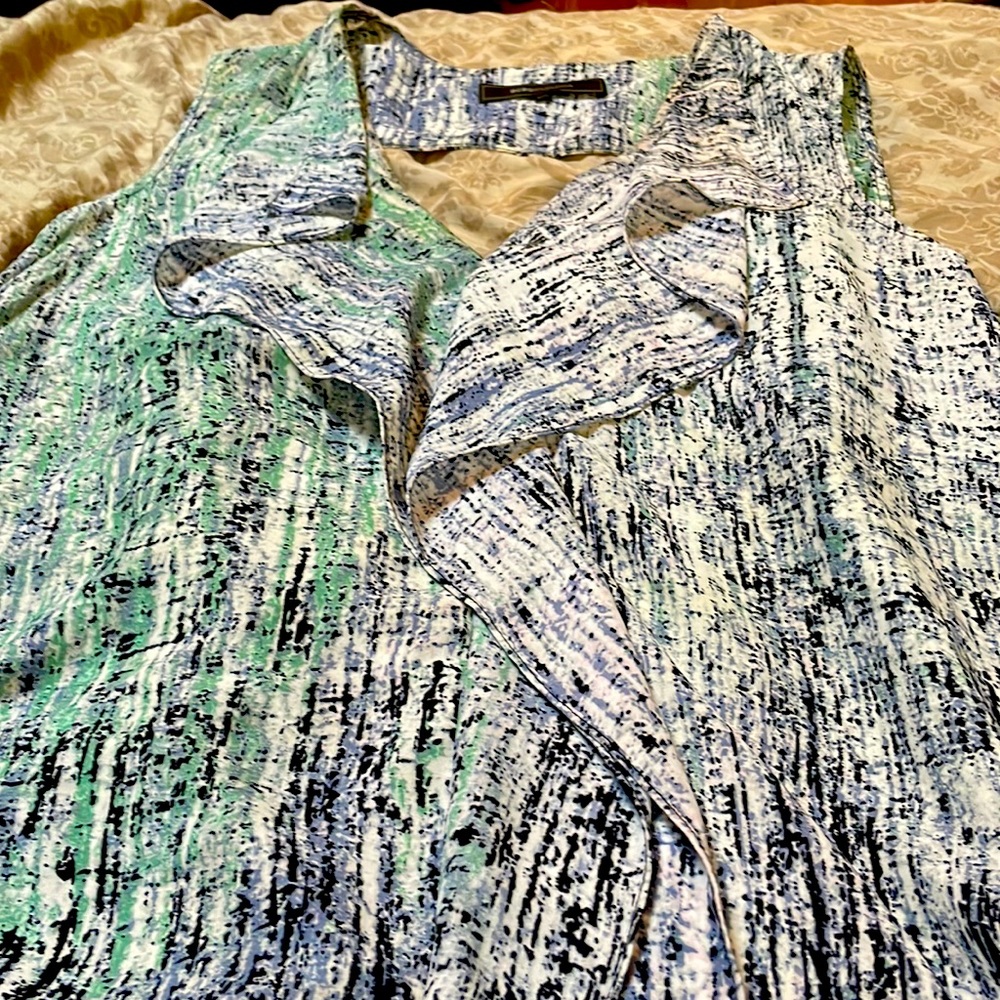 Cut out on top dress BCBG Maxazria